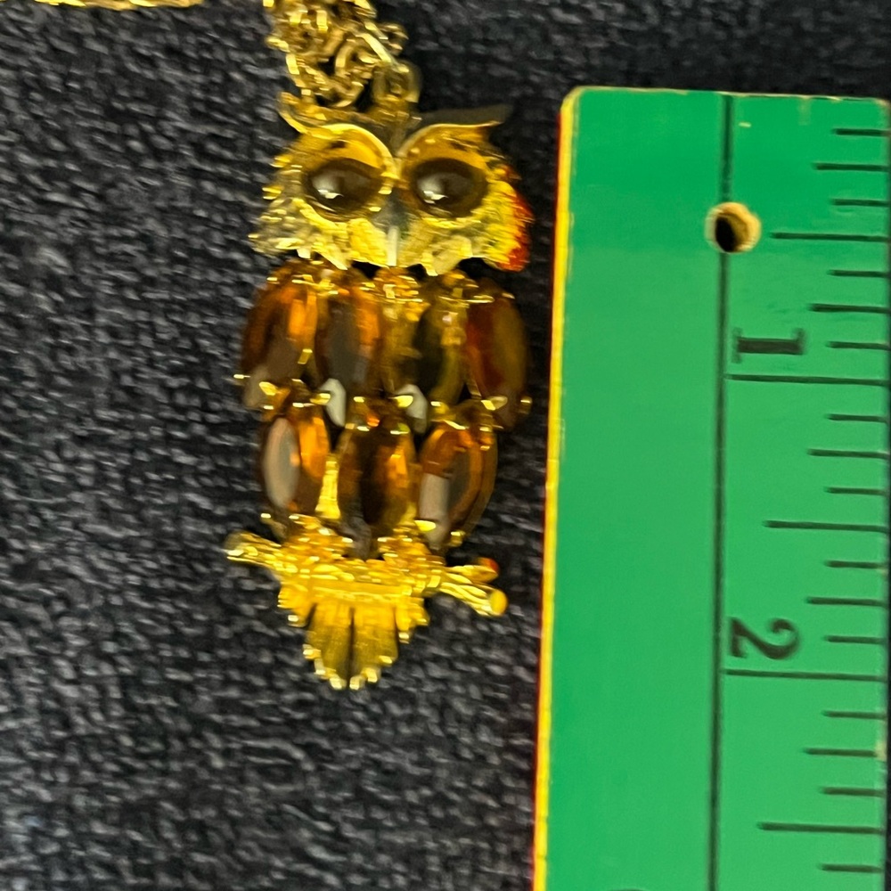 Elegant Gold Owl Pendant Necklace - Picture 5 of 8